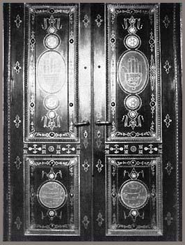 Doors to the Asiatic Hall in the Catherine Palace