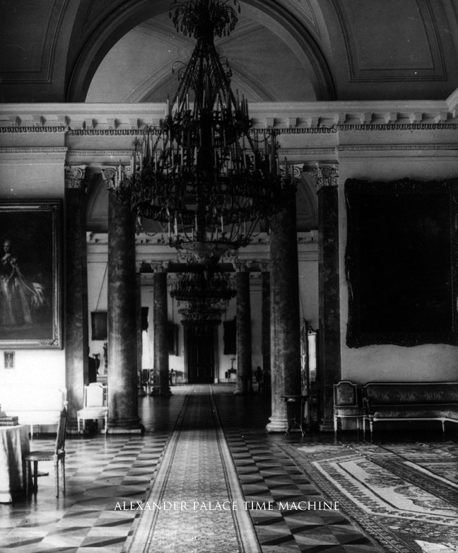 From the Portrait to the Semi-circular Hall in the Alexander Palace