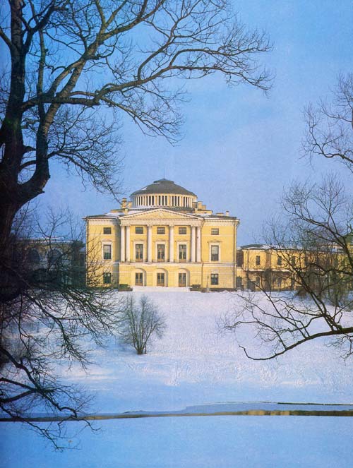 Pavlovsk in the Snow